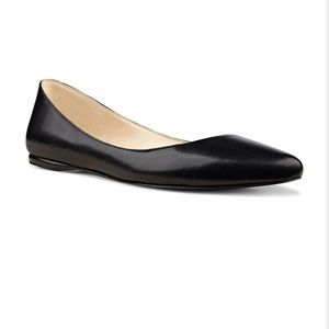 Nine West “Speak Up” black leather flats- 7W Orig $79. Worn once.